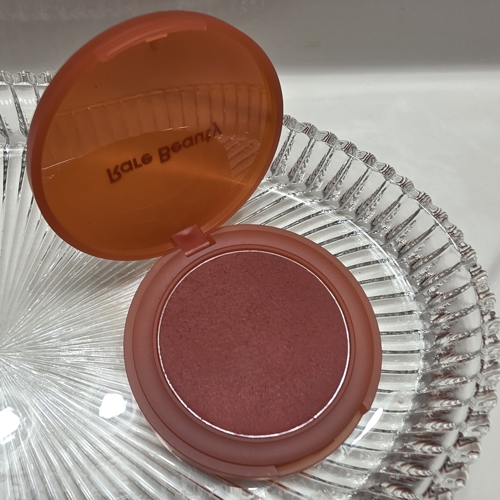Rare Beauty Soft Pinch Matte Bouncy Blush in "Worth"